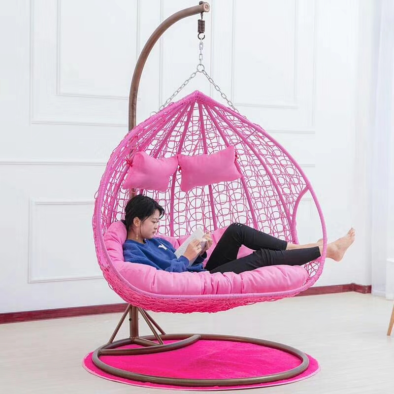 Outdoor Furniture Bali - Wiszące krzesło jajkowe z wikliny, idealne