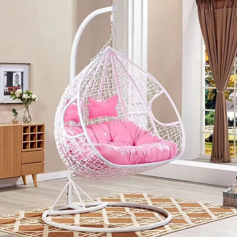 Wiszące krzesło jajkowe z wikl – Outdoor Furniture Bali recenzja i cena